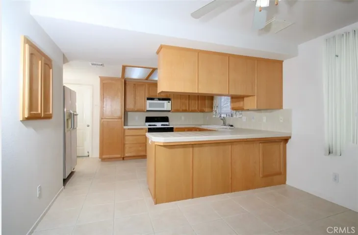 Dining/Kitchen