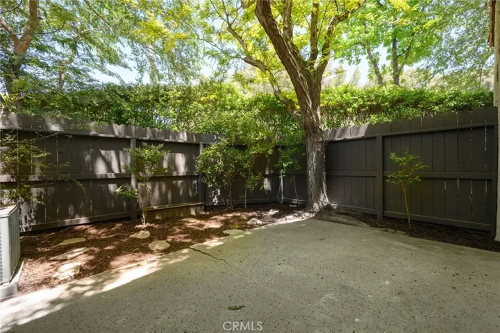 27428 Rondell Street, Agoura Hills, California 91301