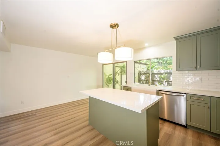 27428 Rondell Street, Agoura Hills, California 91301