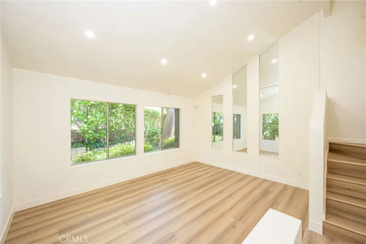 27428 Rondell Street, Agoura Hills, California 91301