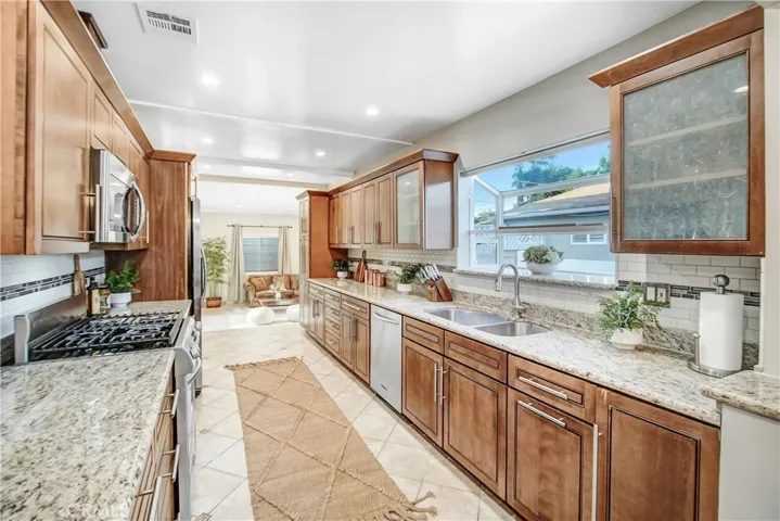 12707 Tiara Street, Valley Village, California 91607