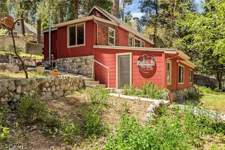 23431 Knapps Cutoff, Crestline, California 92325