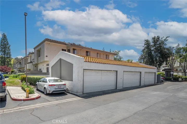 42 Brownfield Ln, Pomona, California 91766