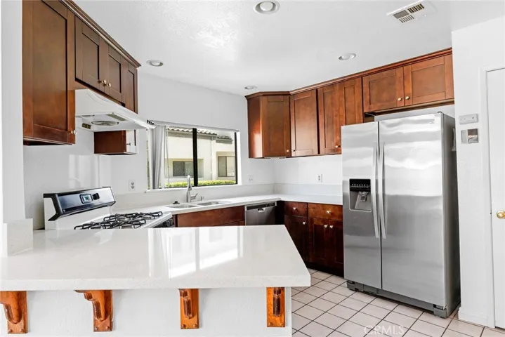 42 Brownfield Ln, Pomona, California 91766