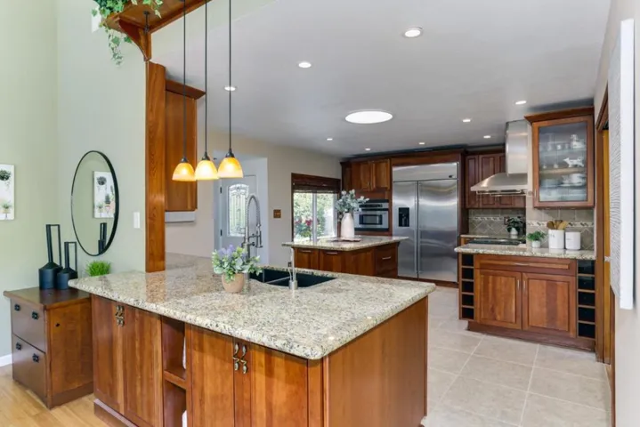 14980 Winchester Boulevard, Los Gatos, California 95030