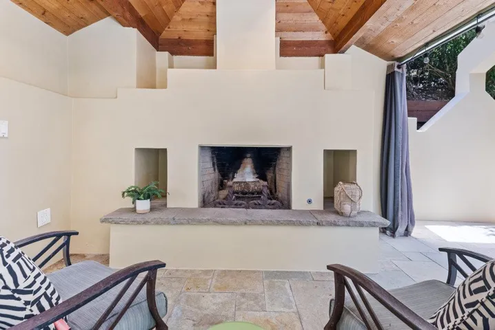 661 Cliff Drive, Aptos, California 95003