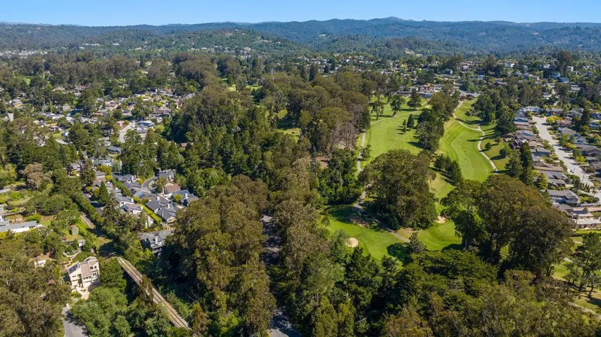 661 Cliff Drive, Aptos, California 95003