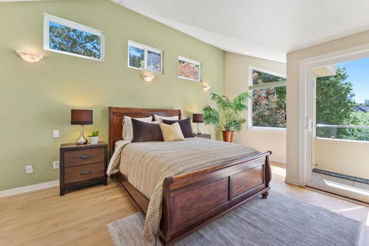 661 Cliff Drive, Aptos, California 95003
