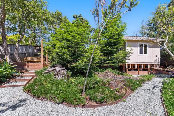 661 Cliff Drive, Aptos, California 95003