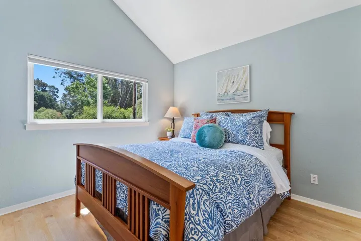 661 Cliff Drive, Aptos, California 95003