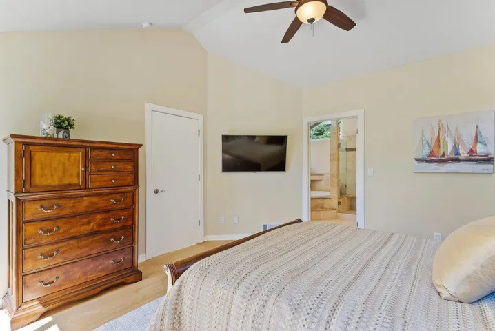 661 Cliff Drive, Aptos, California 95003