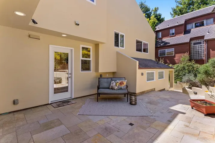 661 Cliff Drive, Aptos, California 95003