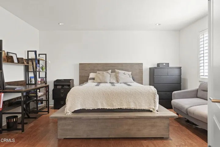 24-web-or-mls-UpmarketMedia-346NSan-63
