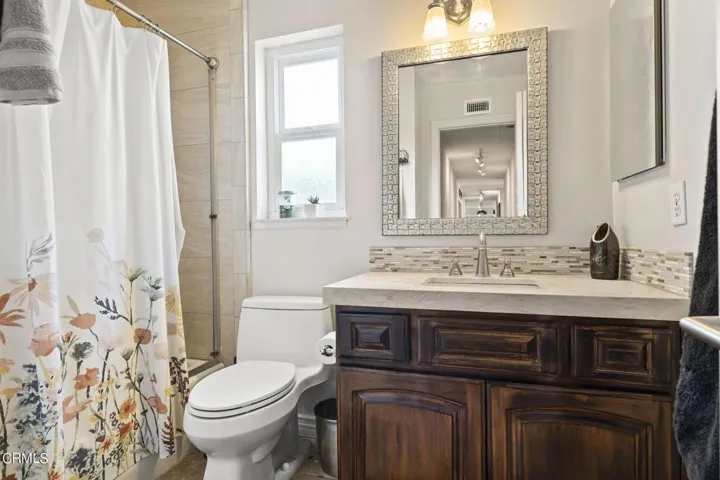 31-web-or-mls-UpmarketMedia-346NSan-51