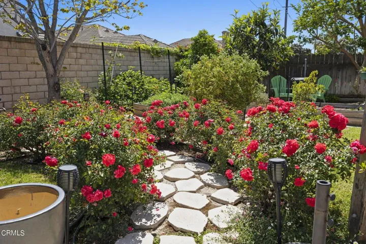 43-web-or-mls-UpmarketMedia-346NSan-131
