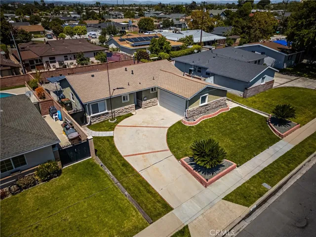 Aeriel view of the Frontyard.
