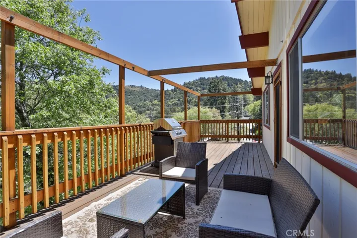 617 Arth Drive, Crestline, California 92325