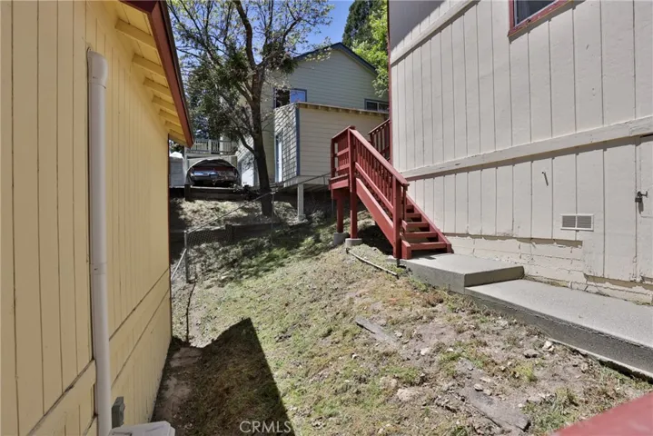 617 Arth Drive, Crestline, California 92325
