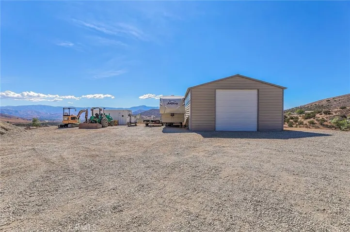 35145 Elkhorn Road, Agua Dulce, California 91390