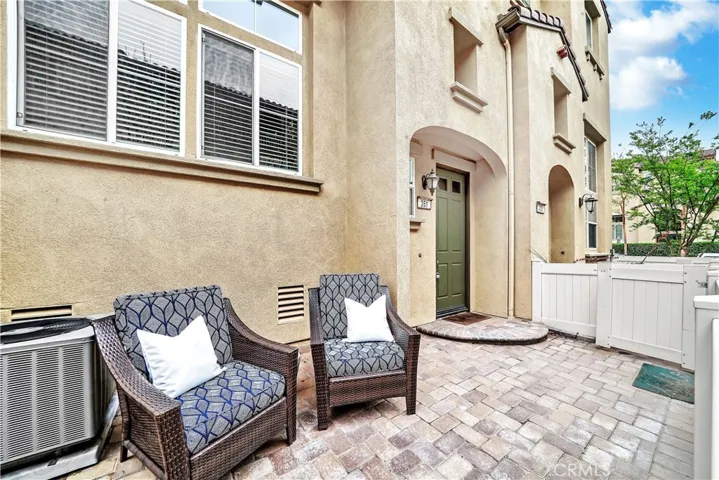 351 W Linden Drive, Orange, California 92865