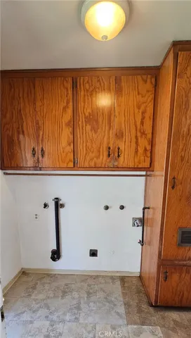 Laundry Room with plenty of storage