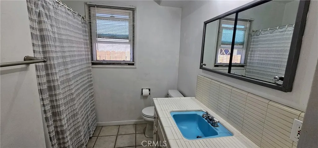 Full bathroom