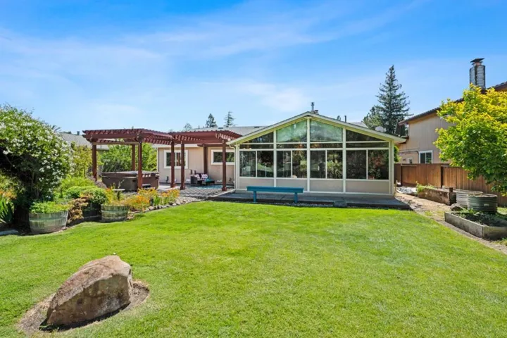 4997 Fern Place, Rohnert Park, California 94928