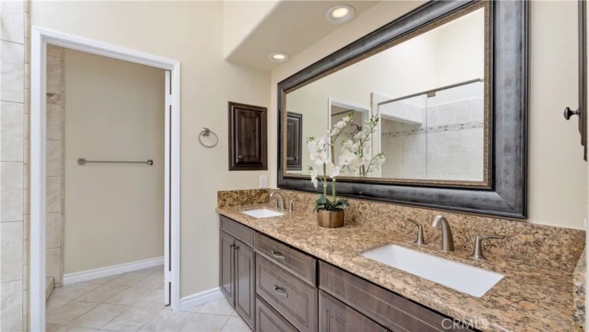 724 Crown Pointe, Anaheim Hills, California 92807