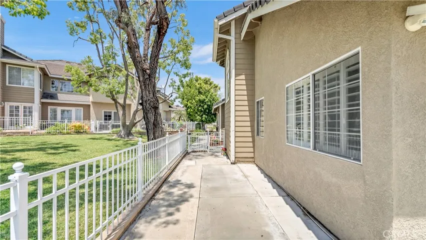 724 Crown Pointe, Anaheim Hills, California 92807