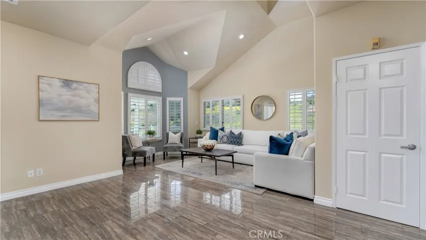 724 Crown Pointe, Anaheim Hills, California 92807