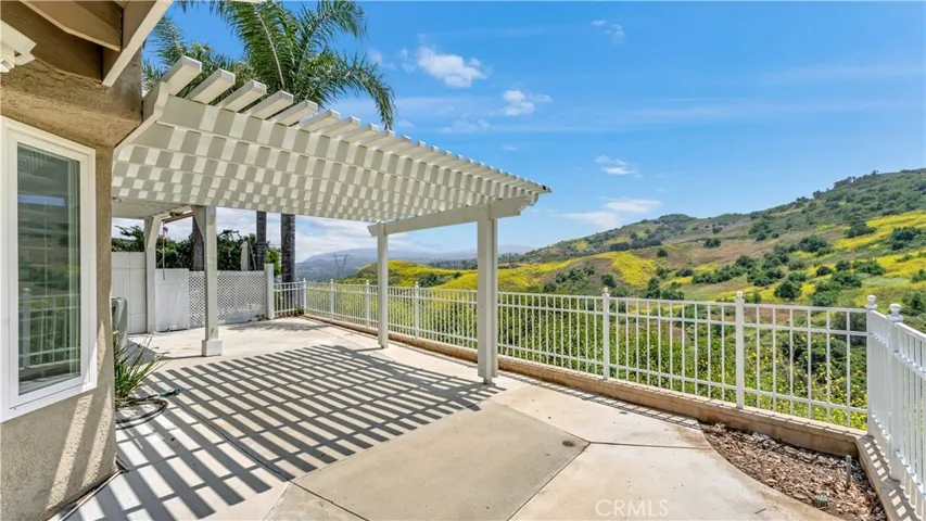 724 Crown Pointe, Anaheim Hills, California 92807