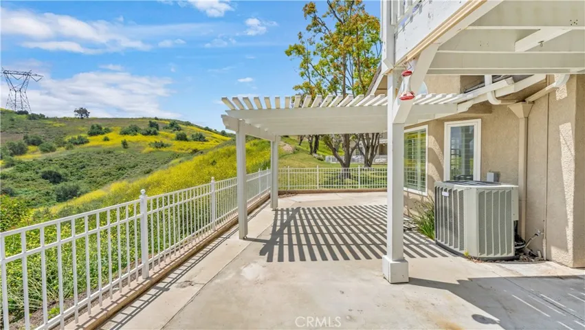 724 Crown Pointe, Anaheim Hills, California 92807