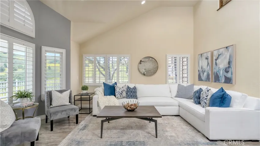 724 Crown Pointe, Anaheim Hills, California 92807