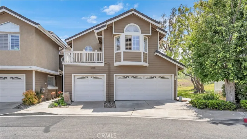 724 Crown Pointe, Anaheim Hills, California 92807