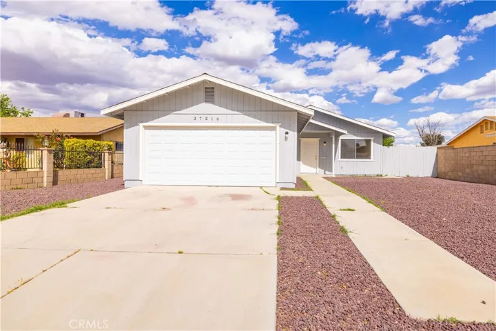 37216 Populus Avenue, Palmdale, California 93552