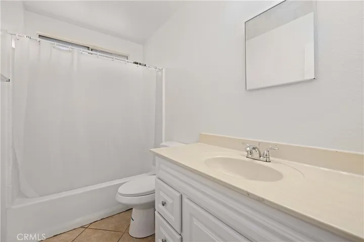 37216 Populus Avenue, Palmdale, California 93552