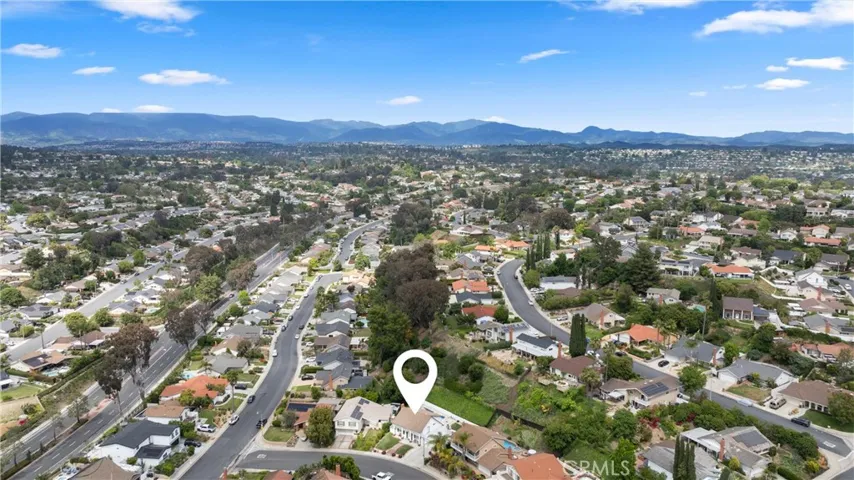 26421 Veracruz Lane, Mission Viejo, California 92691