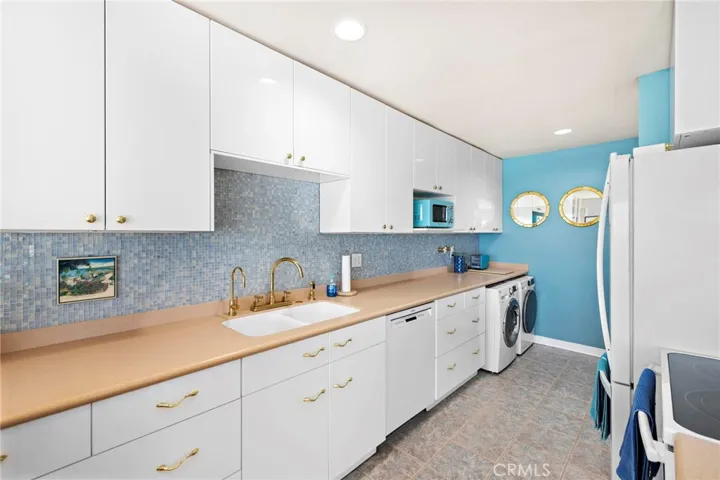 265 Avenida Lobeiro D, San Clemente, California 92672