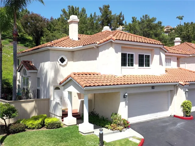 Welcome to 1239 Via Presa - beautiful & private end unit