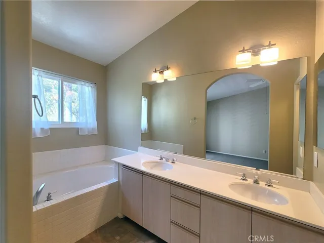 Primary bath - dual sinks and soaking tub.