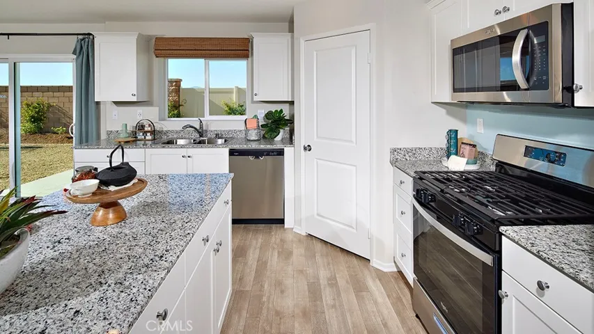 1578 Forsythia Drive, Perris, California 92571