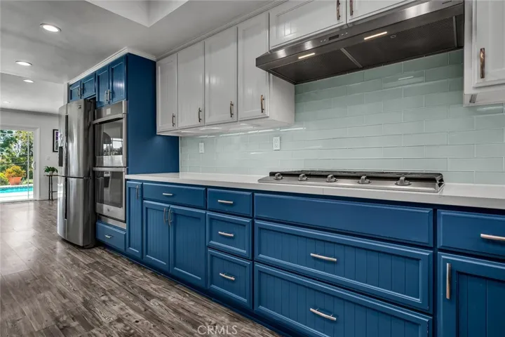 Plenty of counter space.