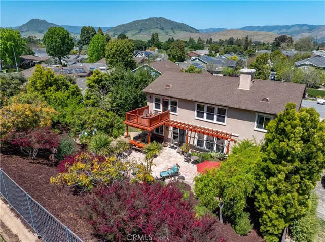1536 Eto Circle, San Luis Obispo, California 93405