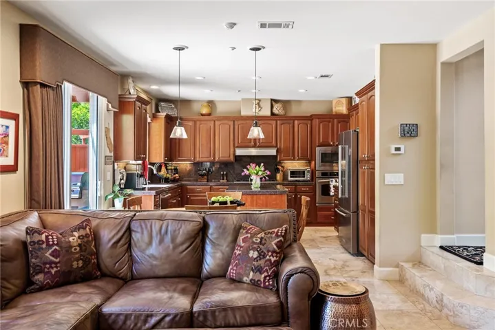 1536 Eto Circle, San Luis Obispo, California 93405