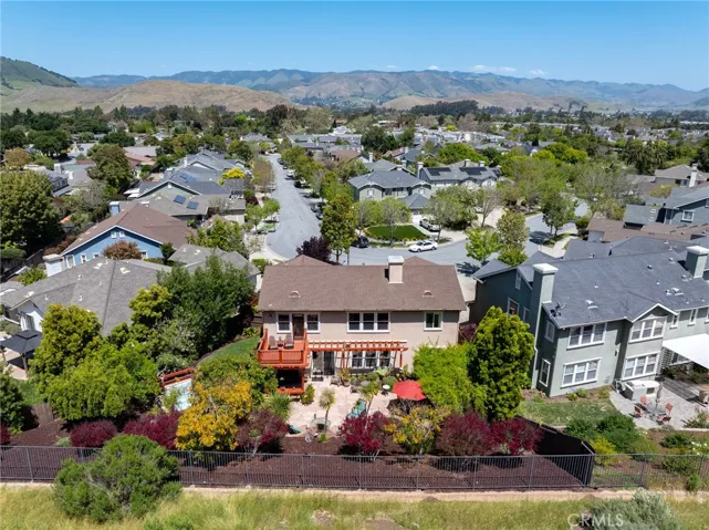 1536 Eto Circle, San Luis Obispo, California 93405