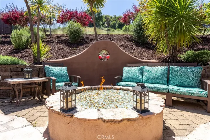 1536 Eto Circle, San Luis Obispo, California 93405