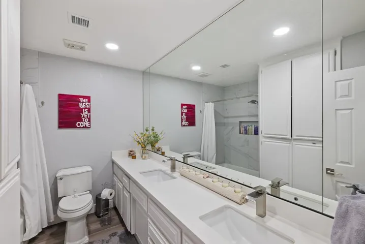020_Bathroom