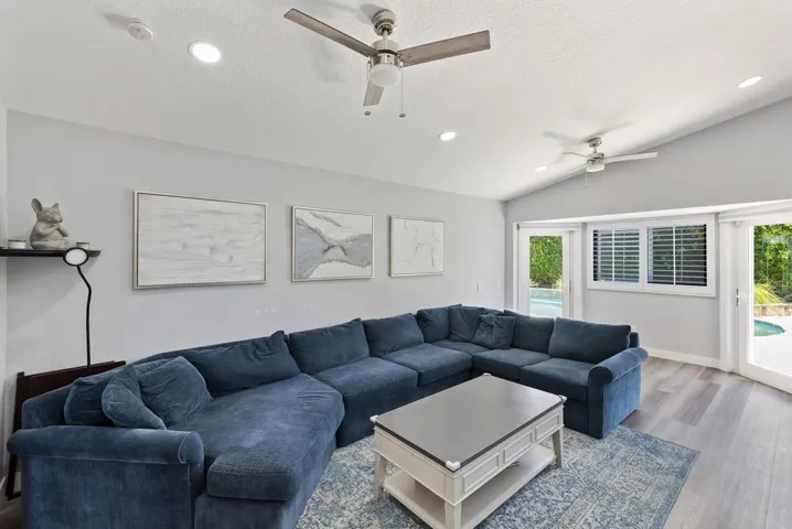 017_Family Room