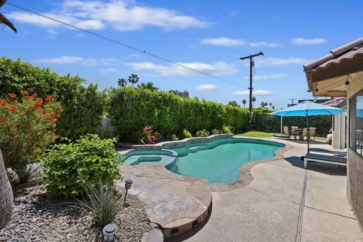 028_Backyard