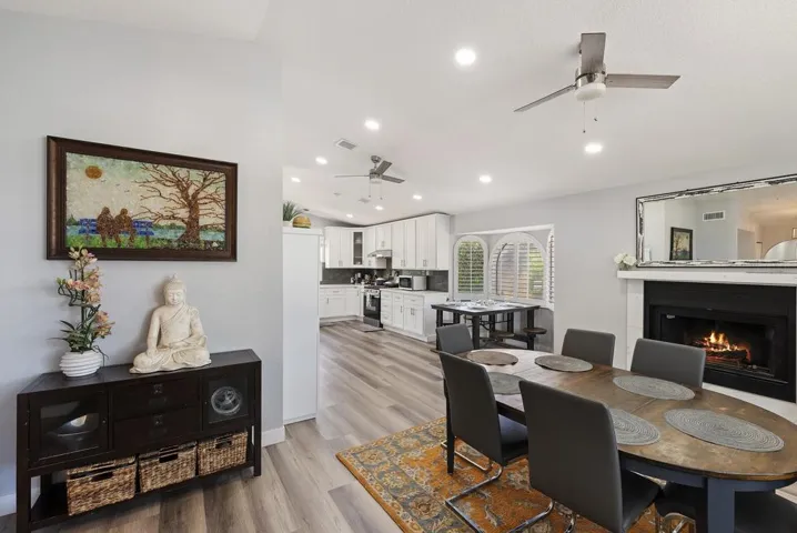 008_Dining Room